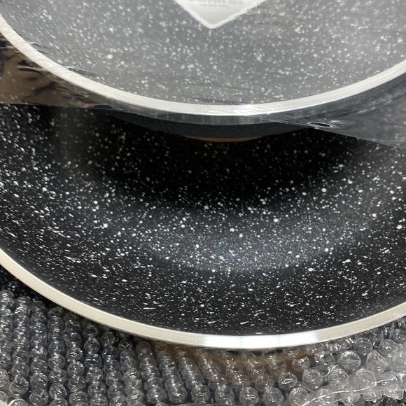 $99 NEW! Heavy Duty Forged Aluminum Fry Pan 3 Piece Set + 2 Bonus Utensils - Picture 11 of 13